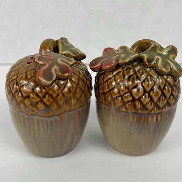 Acorn Salt and Pepper Shakers Ceramic Gold Brown Green - Picture 4 of 6